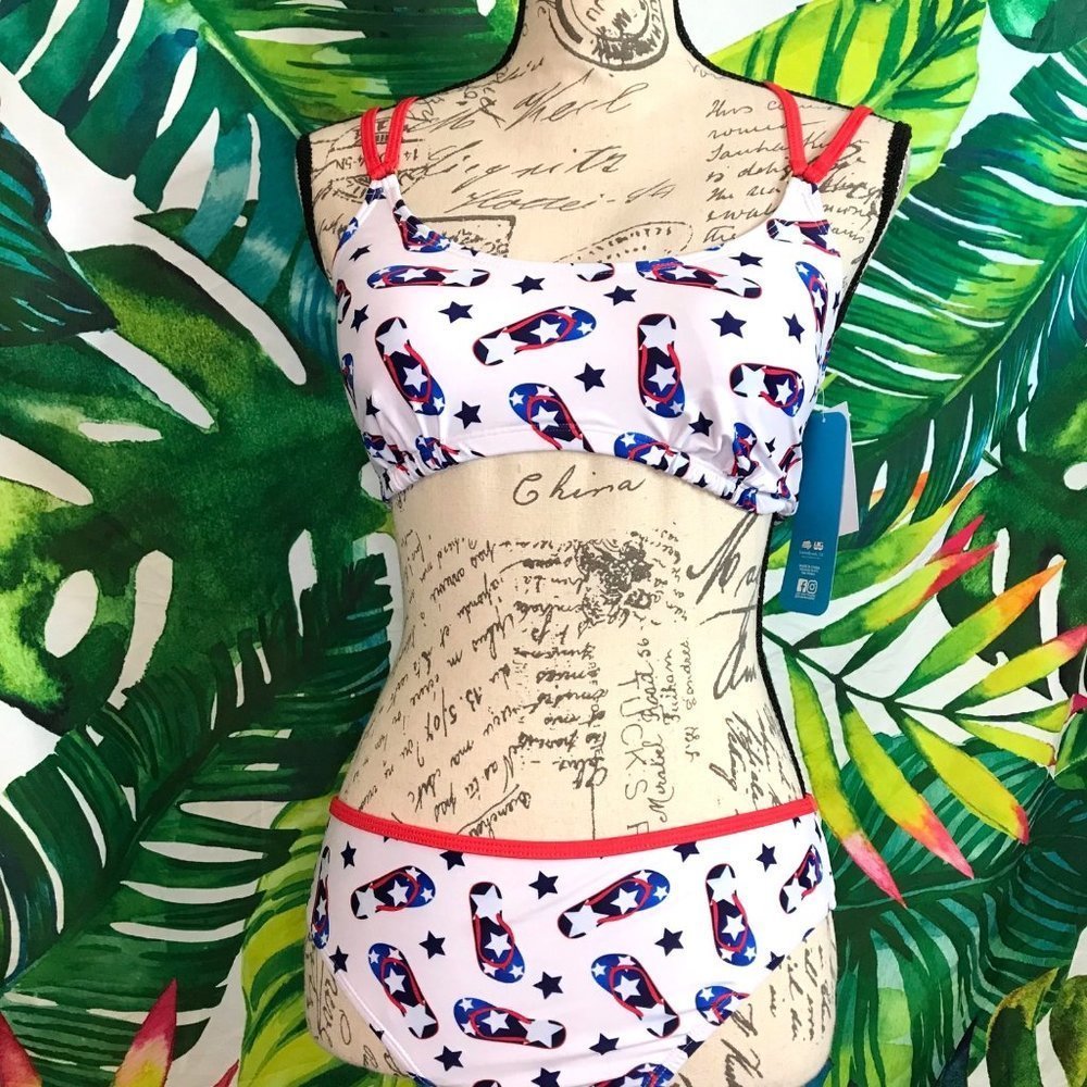 Nwt $50 UNDERCURRENT Juniors Medium Red White Blue Graphic Strappy Bikini Set